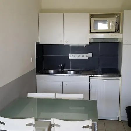 Easyloft Lyon-est Hotel apartamentowy
