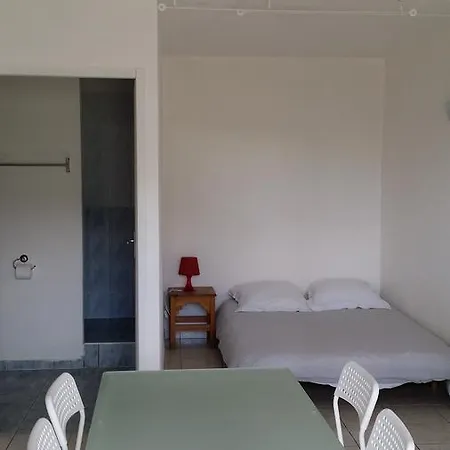 Easyloft Lyon-est Hotel apartamentowy